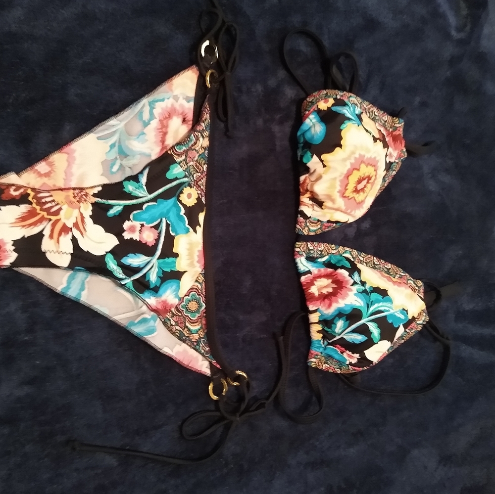 Body glove bikini